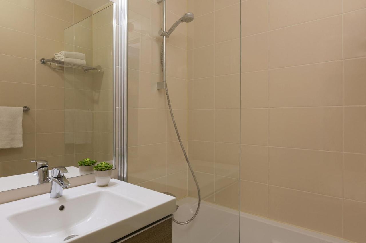 Aparthotel Citadines La Défense Paris Courbevoie Esterno foto