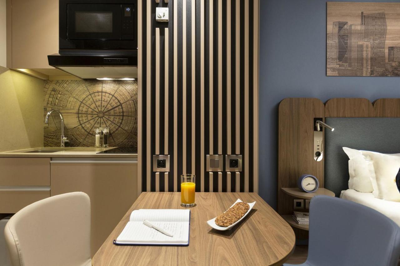 Aparthotel Citadines La Défense Paris Courbevoie Esterno foto