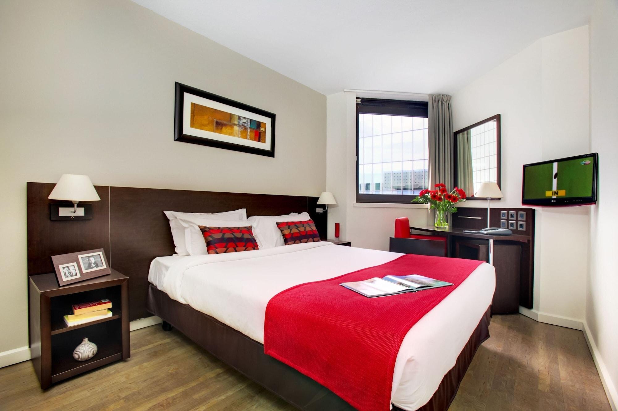 Aparthotel Citadines La Défense Paris Courbevoie Esterno foto