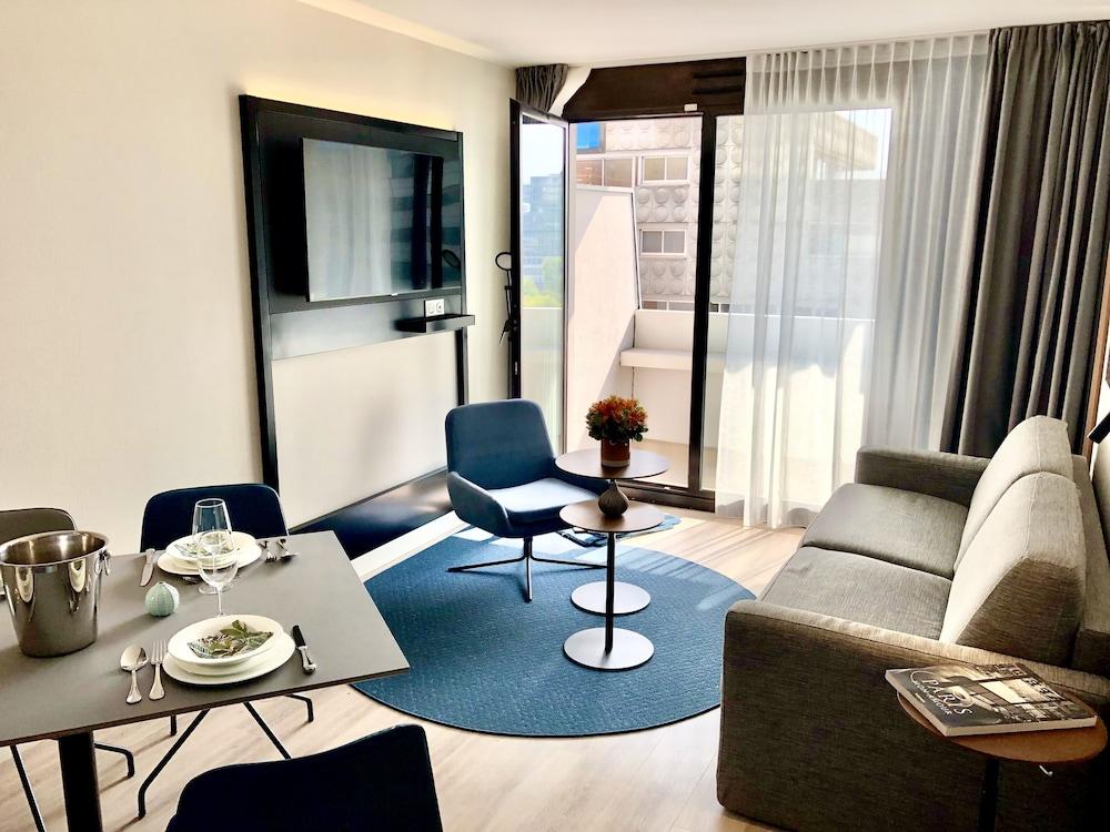 Aparthotel Citadines La Défense Paris Courbevoie Esterno foto