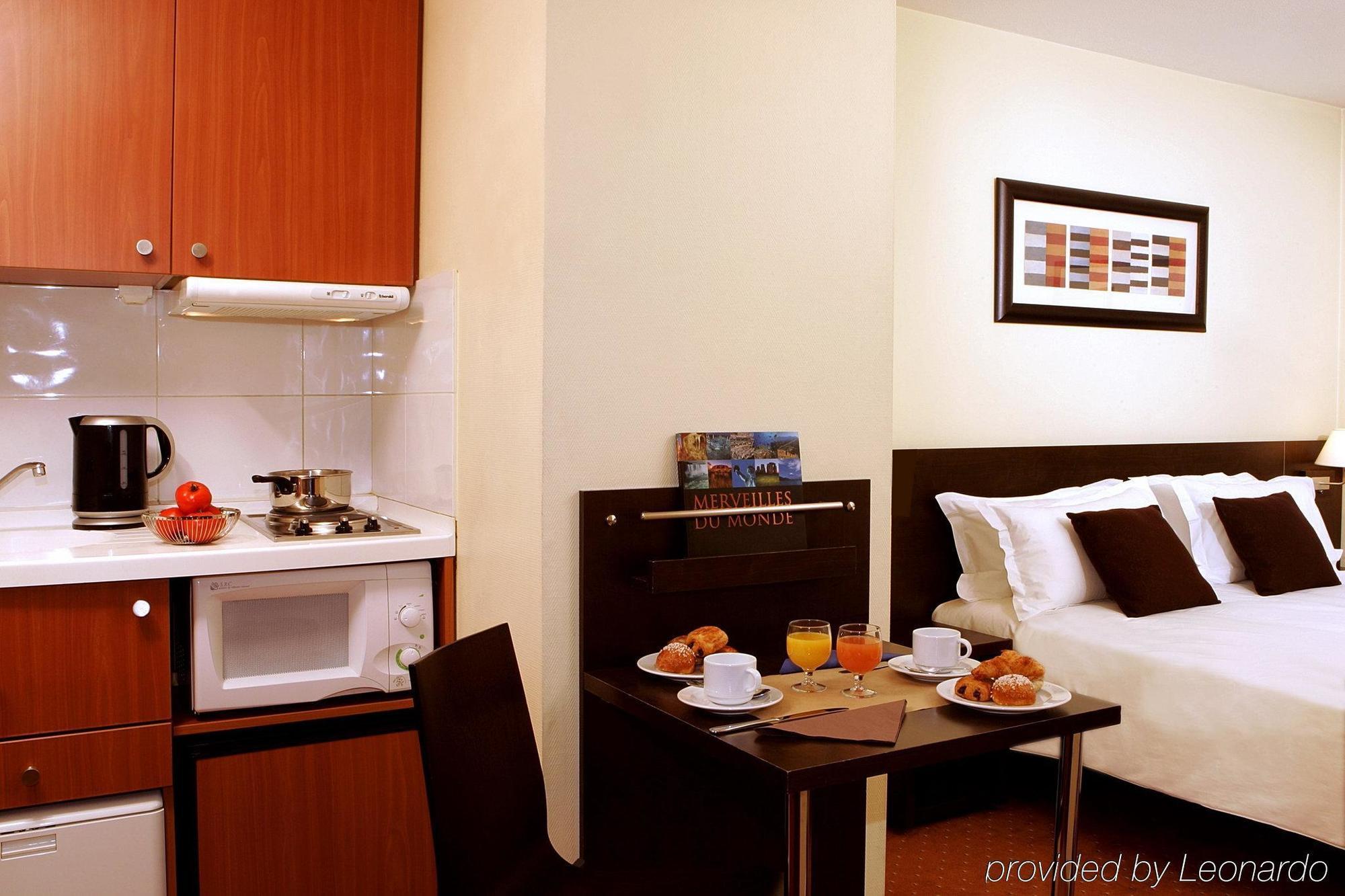 Aparthotel Citadines La Défense Paris Courbevoie Camera foto