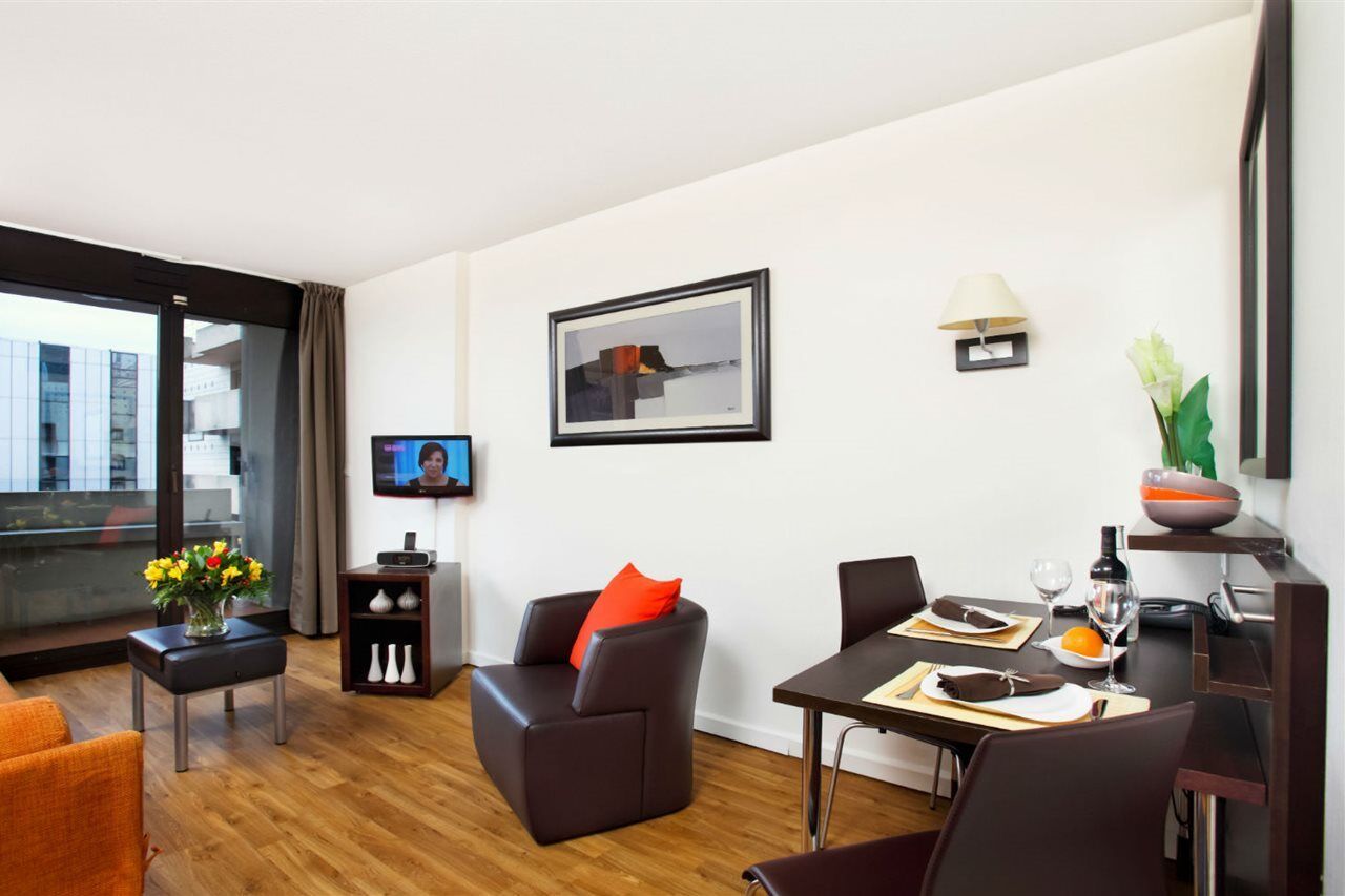 Aparthotel Citadines La Défense Paris Courbevoie Esterno foto